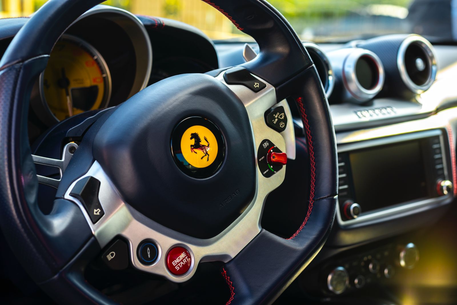 Volante Ferrari California T Ferrari California T's Wheel with F1 controls